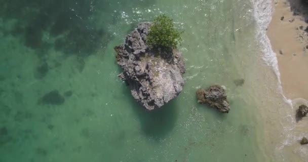 Vista aérea de la playa de Padang Padang — Vídeo de stock