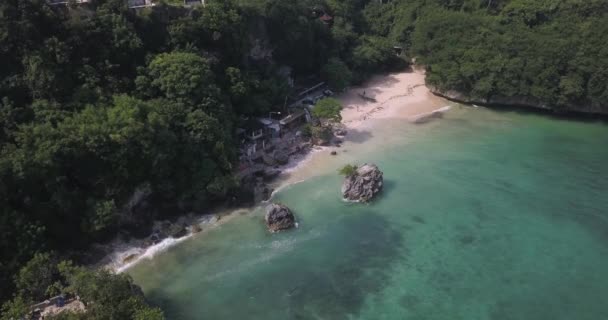 Vue aérienne de la plage de Padang Padang — Video