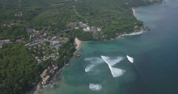 Flygfoto över Padang Padang stranden — Stockvideo