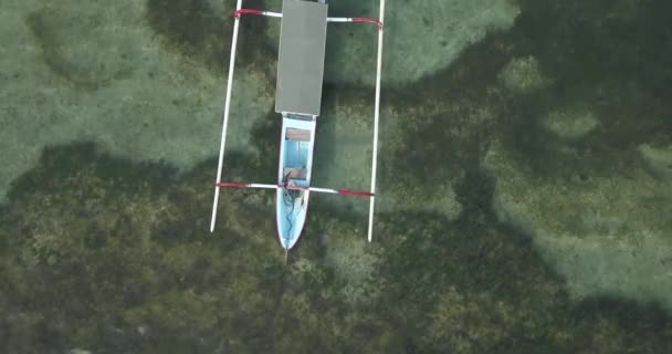 Vue aérienne du bateau Banca — Video