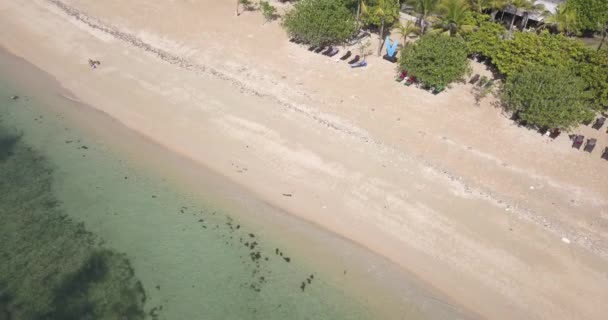 Flygfoto av människor på Sanur Beach — Stockvideo