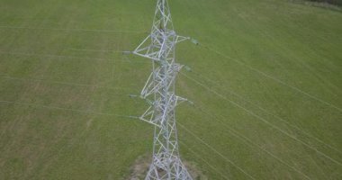 Güç pilonunun hava görüntüsü dosyalandı