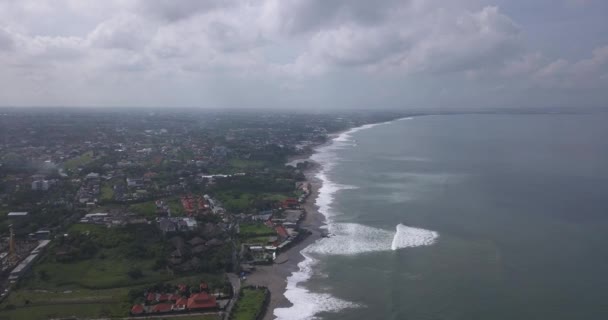 Aerial view of Echo beach — Stock Video