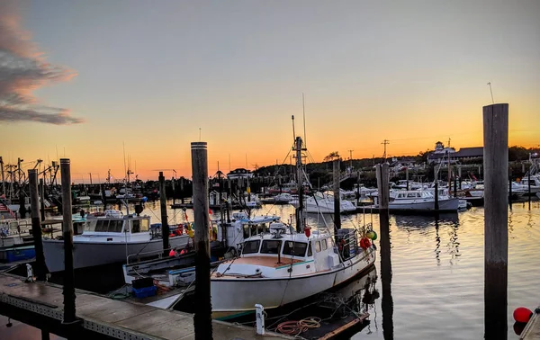 Boten vastgemaakt in Sandwich Marina — Stockfoto