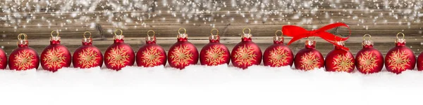 Red Christmas Ball Row Wooden Background — Stock Photo, Image