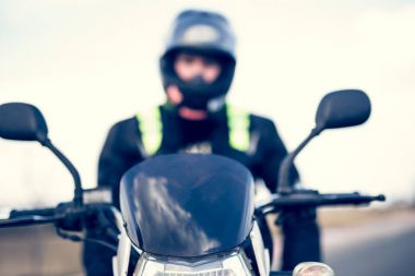 Motorcu onun motosiklet