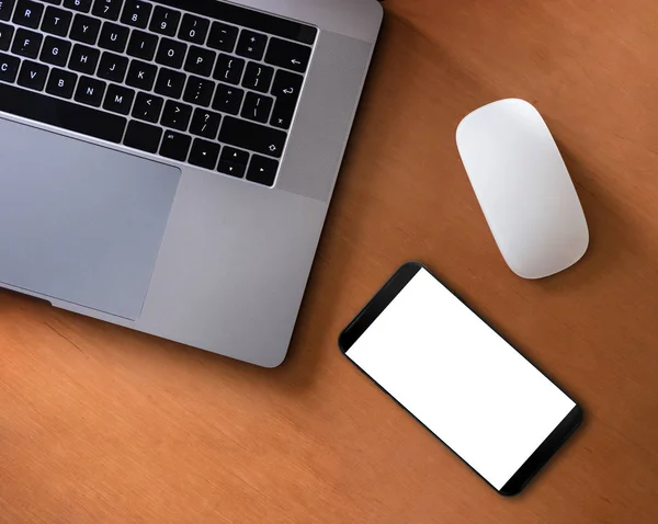 Smartphone con pantalla en blanco en la mesa — Foto de Stock