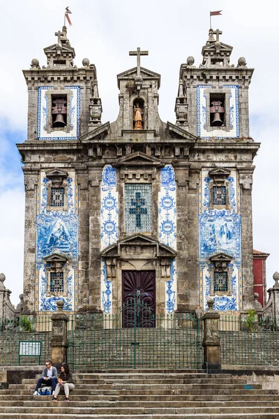 Saint Ildefonso church tiled facade in Porto, Portugal — Stock Photo, Image