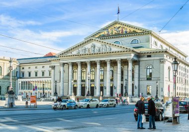 National Theater Münih, Almanya'nın bina