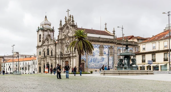 Carme church tiled facade at Gomez Teixeira square in Porto, Por — Stock Photo, Image