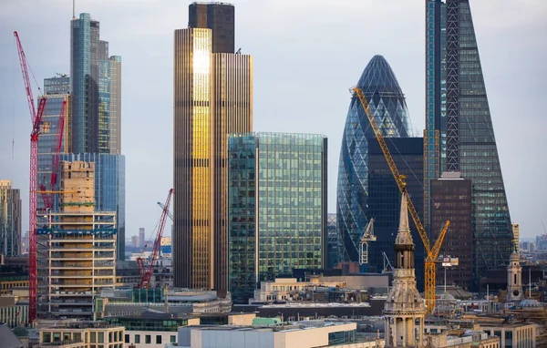 Città di Londra al tramonto. Londra, Regno Unito — Foto Stock