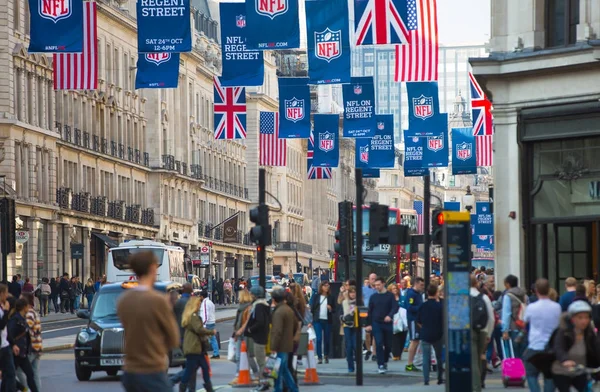 Londres Reino Unido Outubro 2015 Regent Street Decorado Com Bandeiras — Fotografia de Stock