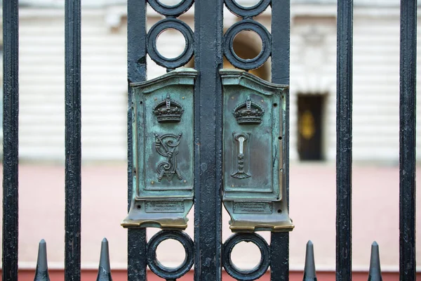 Londra Ngiltere Ekim 2016 Buckingham Sarayı Kapıları — Stok fotoğraf