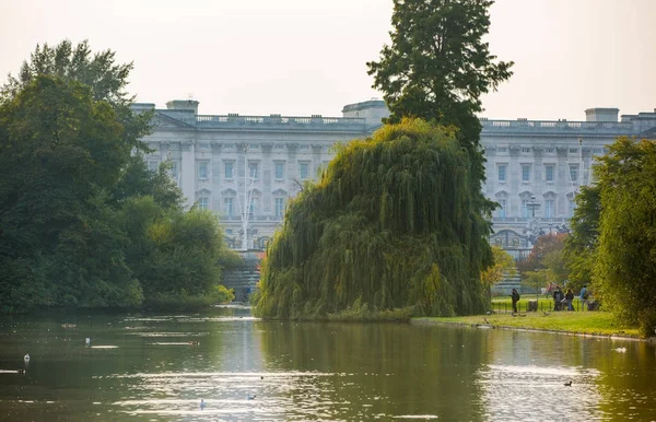 London Wielka Brytania Października 2016 Pałac Buckingham Jest Rezydencja Królowej — Zdjęcie stockowe