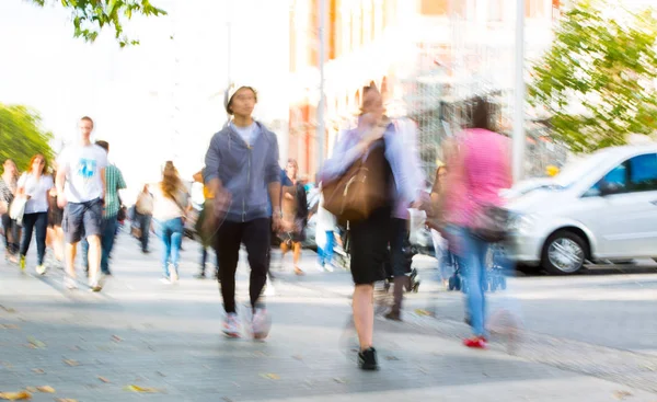 Londres Reino Unido Septiembre 2016 Imagen Borrosa Personas Caminando Knightsbridge —  Fotos de Stock