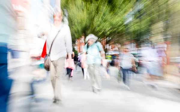 London September 2016 Blurred Image People Walking Knightsbridge Modern Life — Stock Photo, Image