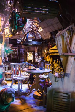 Leavesden, London, İngiltere - 1 Mart 2016: iç kulübe, Hagrid'in evi. Warner Brothers Studio dekorasyon