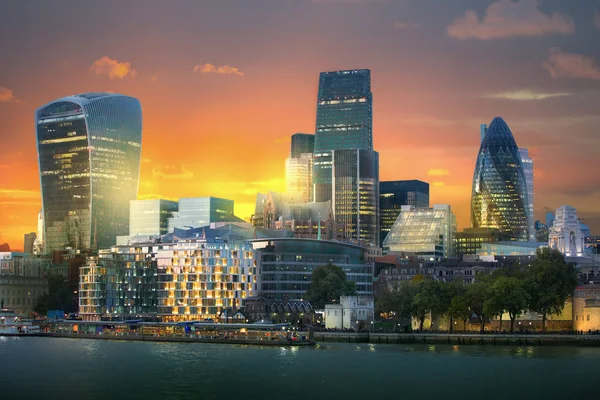 Vista Della Città Londra Tramonto Comprende Grattacieli Aria Business Tramonto — Foto Stock