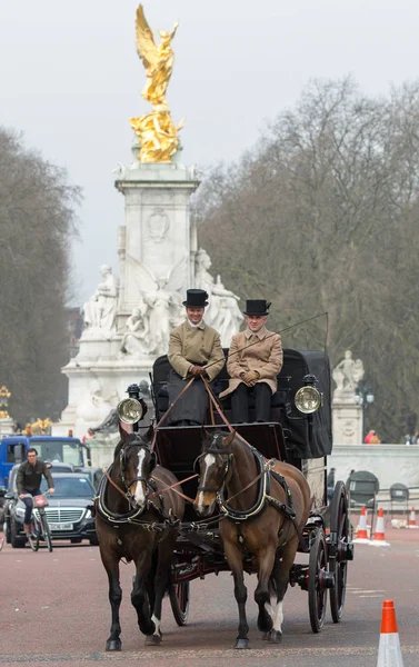 Londres Reino Unido Marzo 2017 Entrenador Tradicional Inglés Del Siglo — Foto de Stock