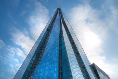 Londra, İngiltere - 17 Mayıs, 2016: City of London ofis ve kurumsal binalar görünümü,