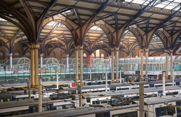 Londres Reino Unido Mayo 2016 Liverpool Street Train Station Interior —  Fotos de Stock