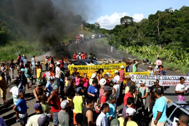 Br 101 otoyol yasağı protesto nedeniyle