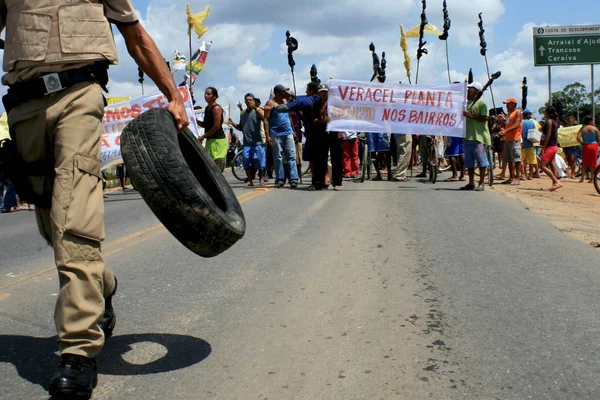 Protesta de indigentes en la carretera BR 101 —  Fotos de Stock