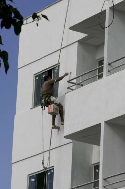 inşaat çalışanı