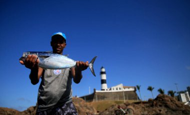 fishing in Salvador de Bahia clipart