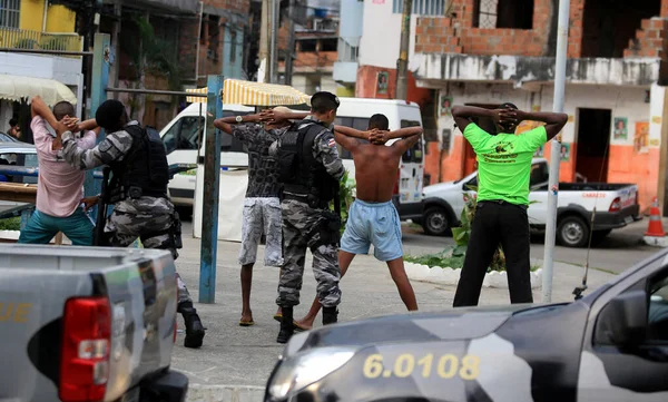 Police approach of the shock battalion in Salvador — Stock Photo, Image