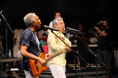 Caeting Veloso ve Gilberto Gil konserde
