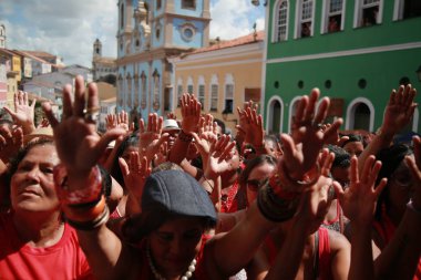 Santa Barbara onuruna parti