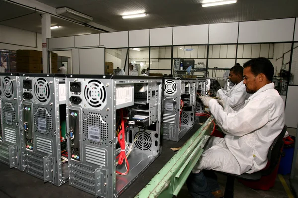 Fábrica de computadoras en Ilheus — Foto de Stock