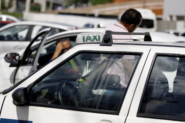 Taxichaufförer — Stockfoto