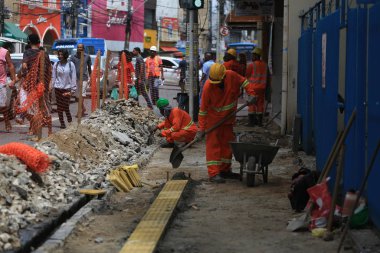 Sivil inşaat işçisi