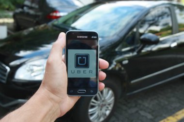 Uber uygulama sürücüsü