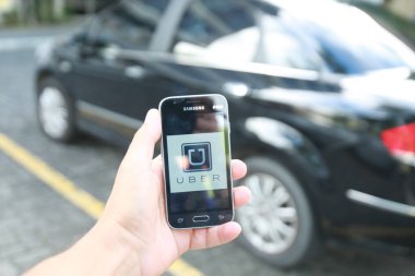 Uber uygulama sürücüsü
