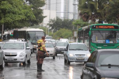 Trafik acentesi sıkışık