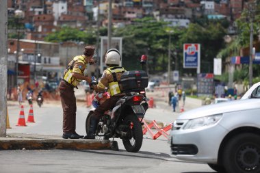 Trafik acentesi sıkışık