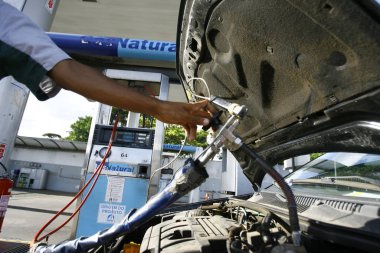 Petrol doğalgazı