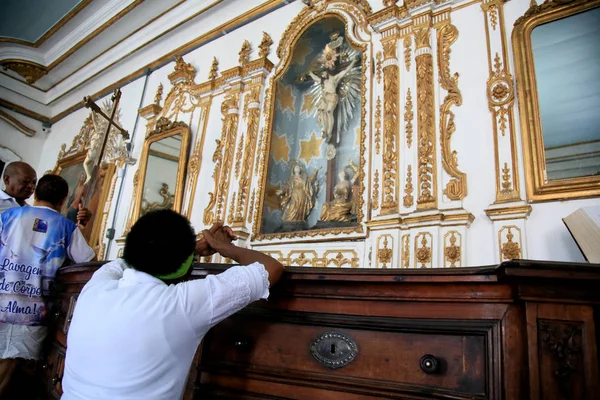 Misa en la iglesia de los bonfim en el calvador —  Fotos de Stock