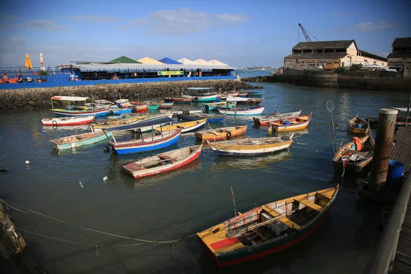 Barcos no porto de são João Feira — Fotografia de Stock