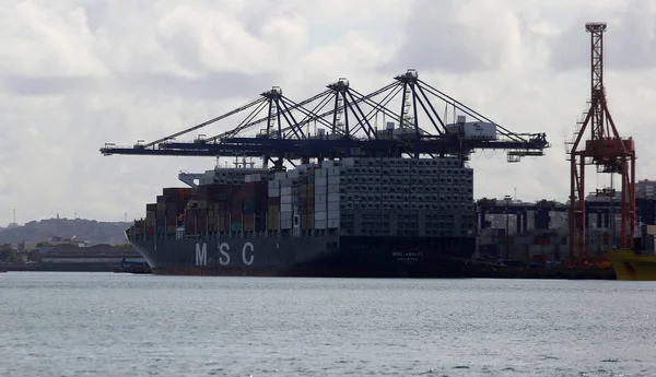 Cargo ship — Stock Photo, Image