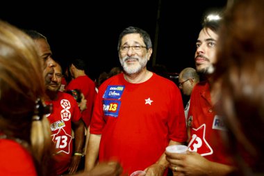 Bahia 'daki Rui Costa' nın yeni kasabasını kutluyor.