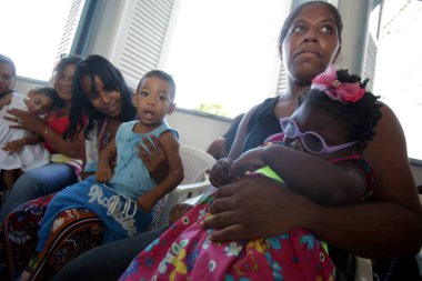 Etkinlik sırasında mikrosefali olan çocuklar