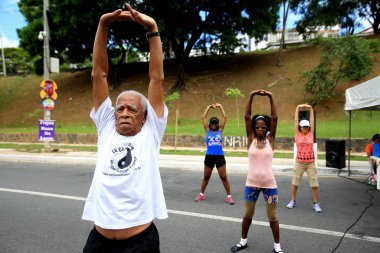 Salvador 'daki Tororo Dike' da Tai Chi Chuan sınıfı.