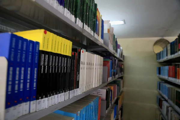 Library with books in library — Stock Photo, Image