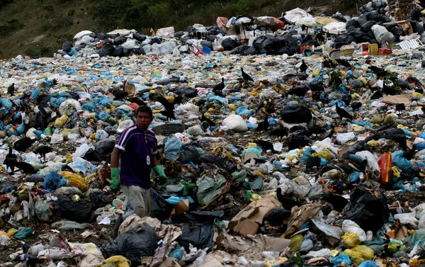 Coletores de material de reciclagem de lixo — Fotografia de Stock