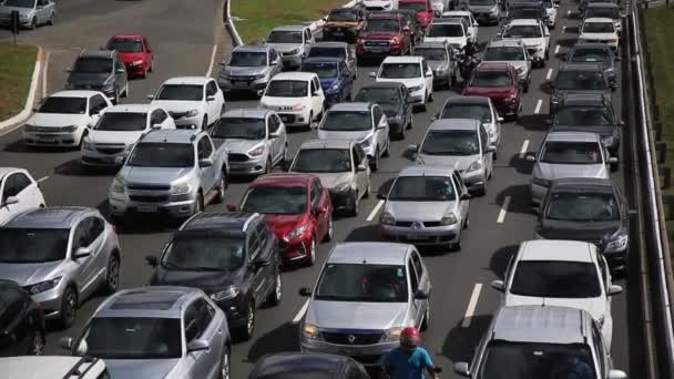 Salvador Bahia Brazilië April 2019 Verplaatsing Van Vicicles Tijdens Congestie — Stockvideo