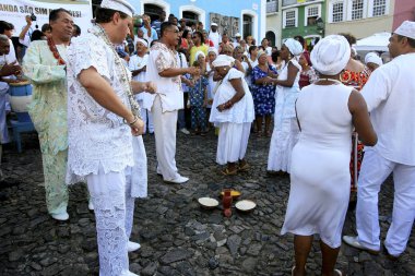 Candomble üyeleri protesto ediyor